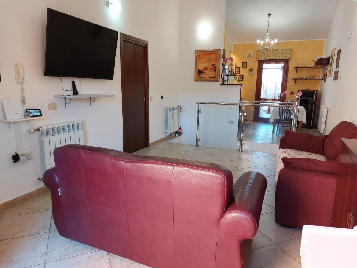 La Casa Di Eledo Villa La Maddalena  Buitenkant foto