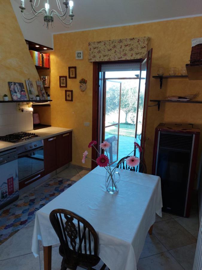La Casa Di Eledo Villa La Maddalena  Buitenkant foto